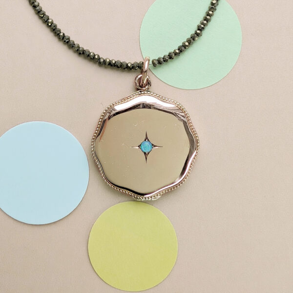 Opallocket1 Opallocket1